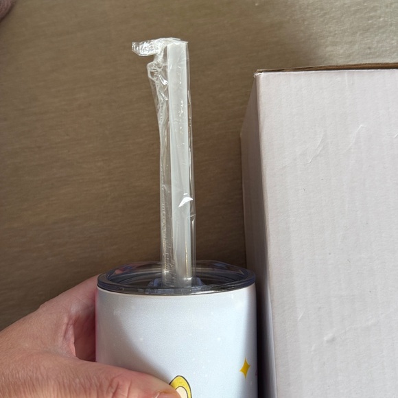 Brand New in Box Labubu Colorful Tumbler, includes Sliding Top & Straw - Picture 7 of 7
